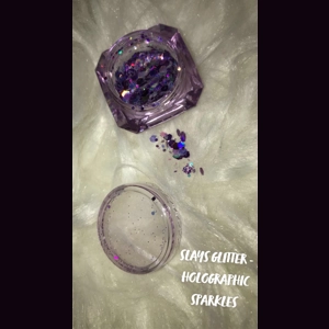 SLAY GLITTERS - HOLOGRAPHIC SPARKLES