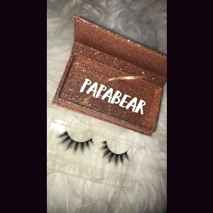 PAPABEAR LASHES