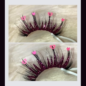 PINK GLITTER BOTTOM HEARTS