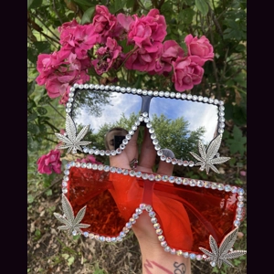 BLACK OR RED LEAF SUNGLASSES