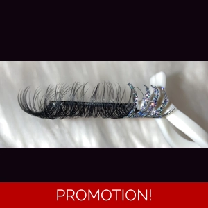 BLACK PEEK DIAMOND DUST LASHES