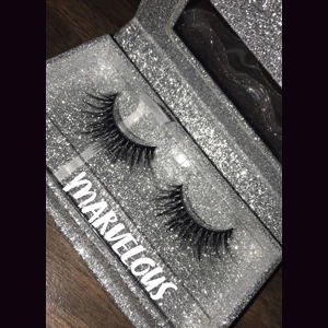 MARVELOUS LASHES