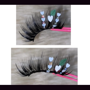 White heart leaf rhinestone lashes
