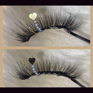 Gold glitter pearl heart