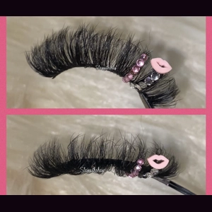 Light pink luxury lip rhinestone