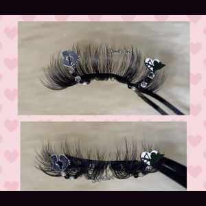 Black and white Cupids love and bow