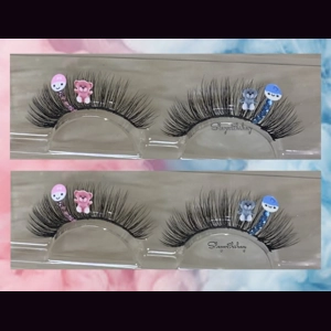 Gender reveal teddy bear left eye: girl/ right eye: boy