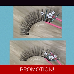 Teal glitter white flowers