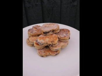Stack of 10 Welsh Cakes