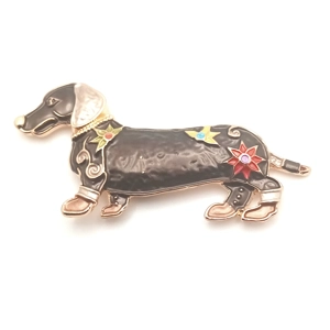 Dachshund Magnetic Brooch (Brown / Gold)