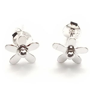 Daisy Stud Earrings (Silver)