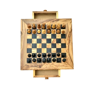 Squared Wooden Chess Set with Handmade Olive Wood and blac..