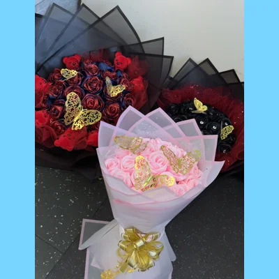 Luxury Handmade Bouquet + LED