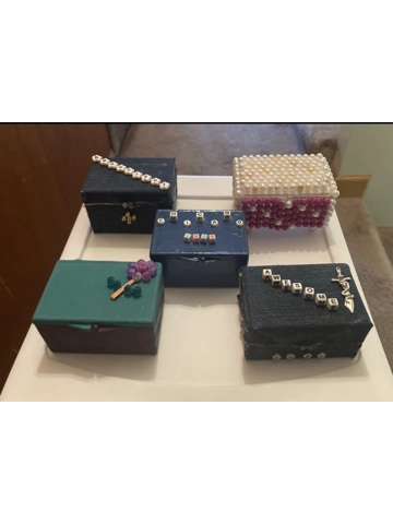 Jewelry cases Jewelry cases