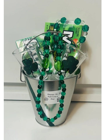 Clover, Green Bucket