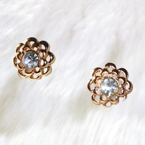 Detailed Flower Gold Stud Earrings