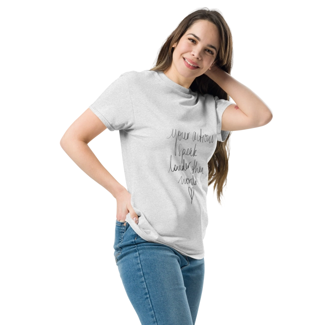 Additional Image for Trendy graphic tee