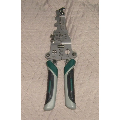 Electrician Hand Tool title=