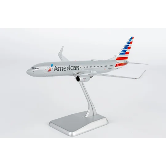 American Boeing 737-800 1:200