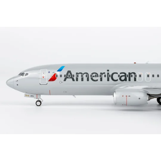 American Boeing 737-800 1:200