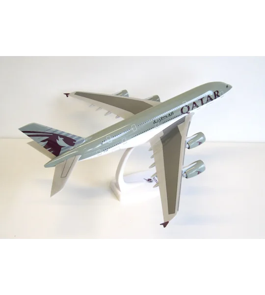 Qatar Airbus A380-800 1:200