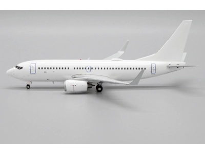 Boeing 737-700 Blank 1:200