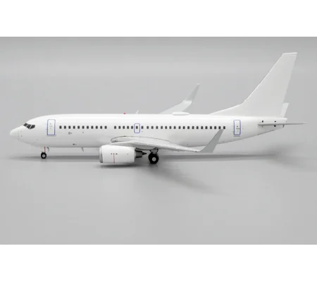Boeing 737-700 Blank 1:200