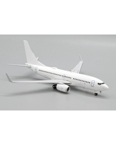 Boeing 737-700 Blank 1:200