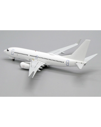 Boeing 737-700 Blank 1:200