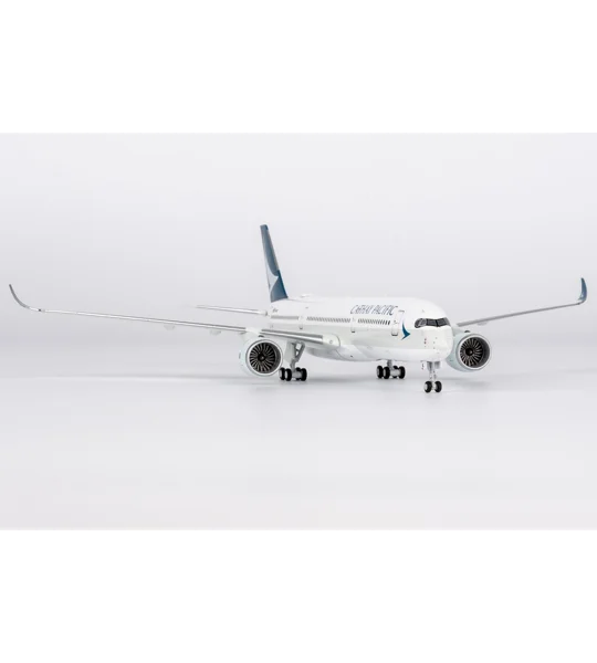 Cathay Pacific Airbus A350-900 1:400