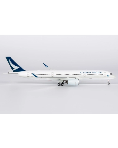 Cathay Pacific Airbus A350-900 1:400
