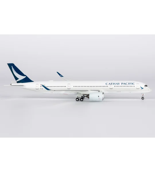 Cathay Pacific Airbus A350-900 1:400