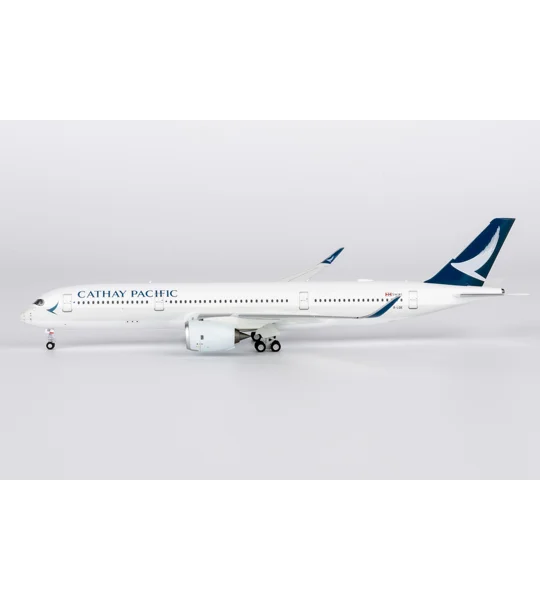 Cathay Pacific Airbus A350-900 1:400