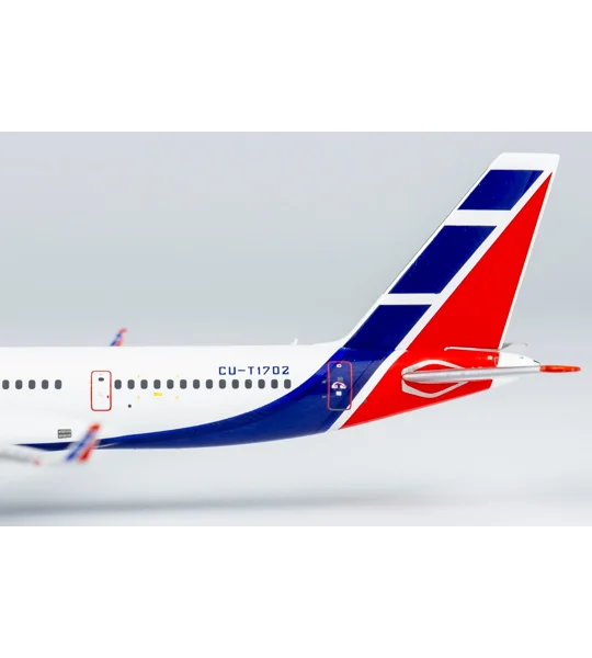 Cubana Tupolev TU-204-100 1:400