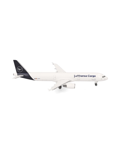 Lufthansa Cargo Airbus A321P2F 1:500