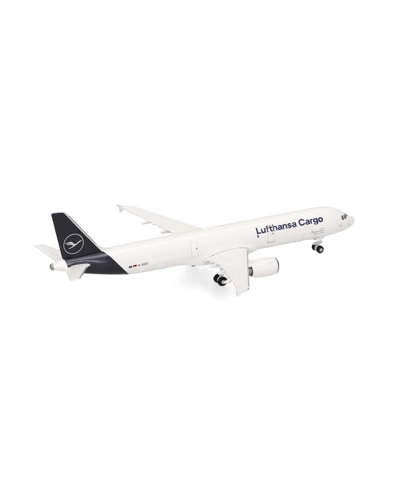 Lufthansa Cargo Airbus A321P2F 1:500