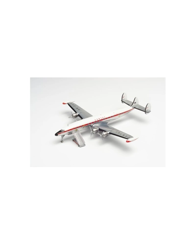 Qantas passasjertrapper med traktor 1:200