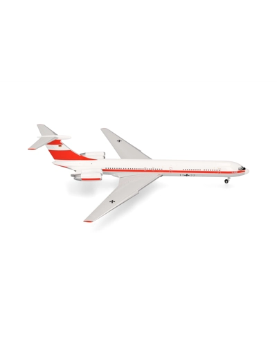 Luftwaffe Ilyushin IL-62M 1:200