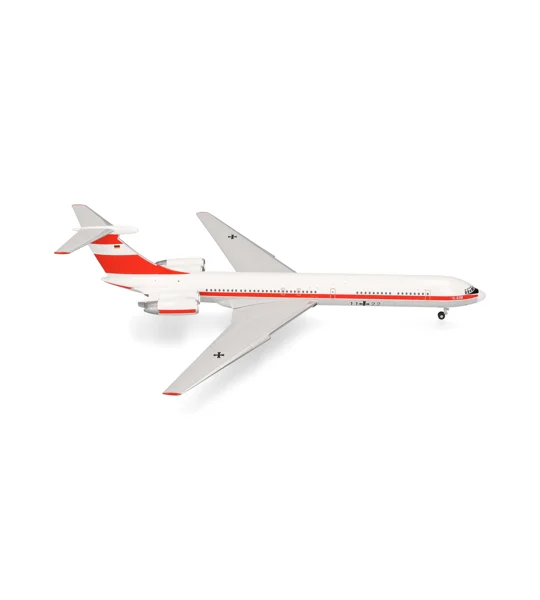 Luftwaffe Ilyushin IL-62M 1:200