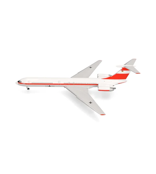 Luftwaffe Ilyushin IL-62M 1:200