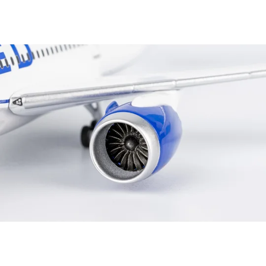 United Boeing 787-8 1:400