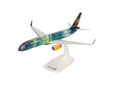 Icelandair Boeing 757-200 "Hekla Aurora" 1:200