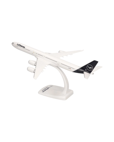 Lufthansa Airbus A340-600 1:250