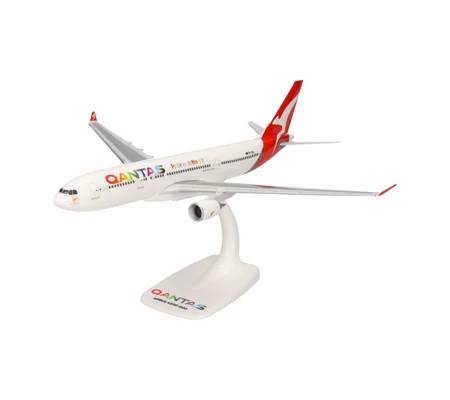 Qantas Airbus A330-200 "Pride is in the air" 1:200