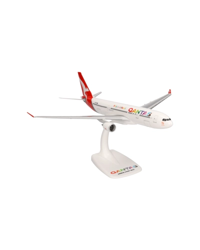 Qantas Airbus A330-200 "Pride is in the air" 1:200