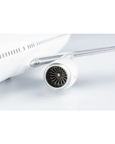 Boeing 737-8 Blank 1:200