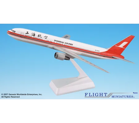 Shanghai Airlines Boeing 767-300 1:200