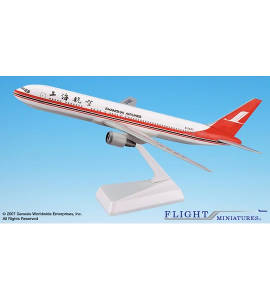 Shanghai Airlines Boeing 767-300 1:200