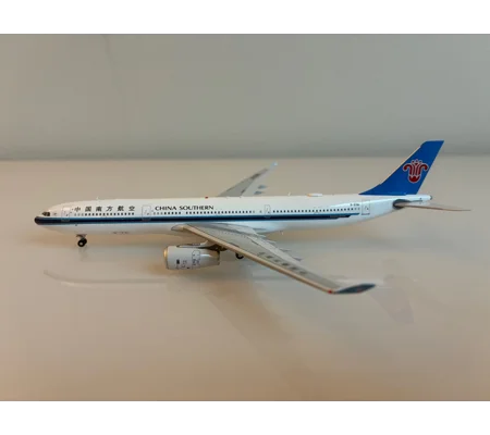 China Southern Airbus A330-300 1:400