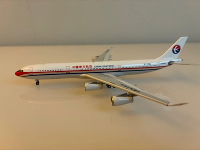 China Eastern Airbus A340-300 1:400